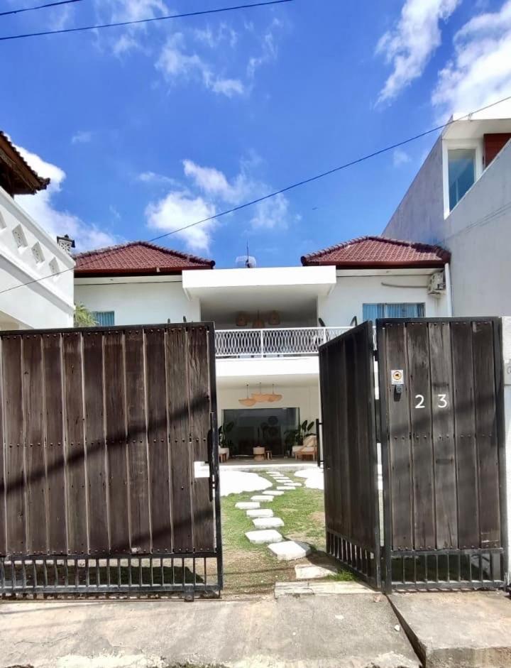 Casa De Lupe 5 Bedroom Villa In Kerobokan Семиньяк Экстерьер фото