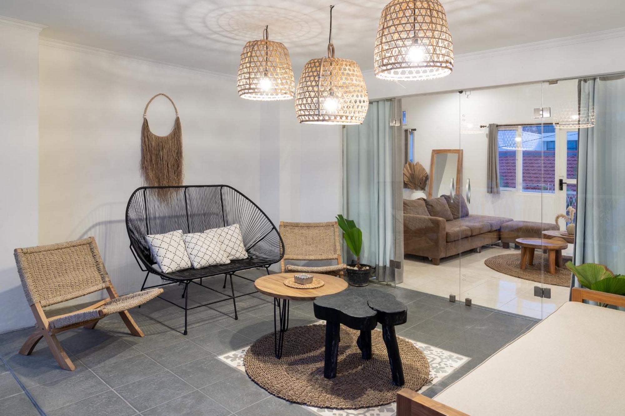 Casa De Lupe 5 Bedroom Villa In Kerobokan Семиньяк Экстерьер фото
